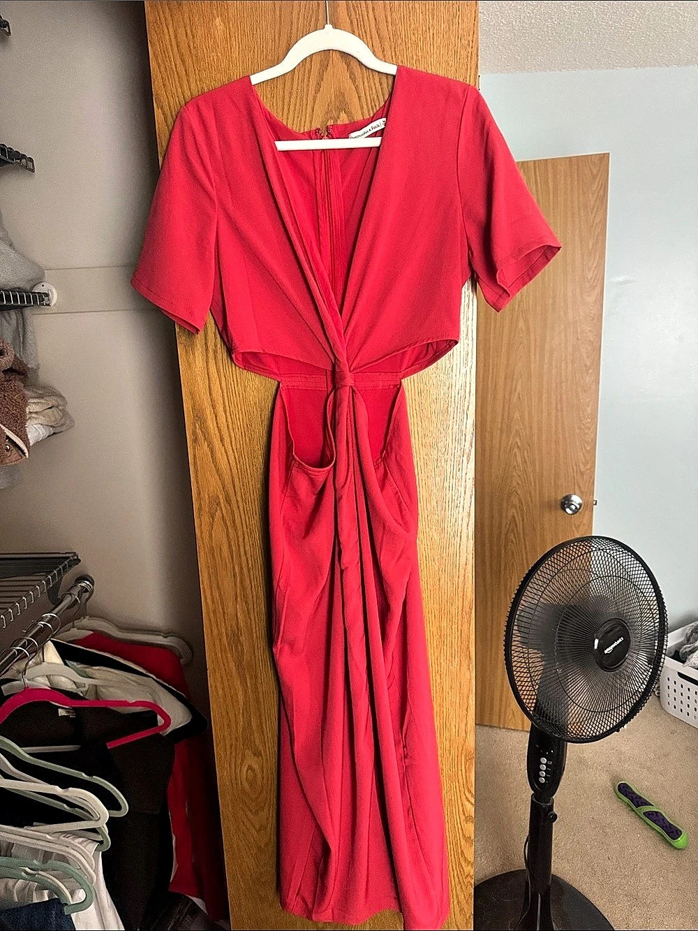 Abercrombie & Fitch Short-Sleeve Cutout Maxi Dress red